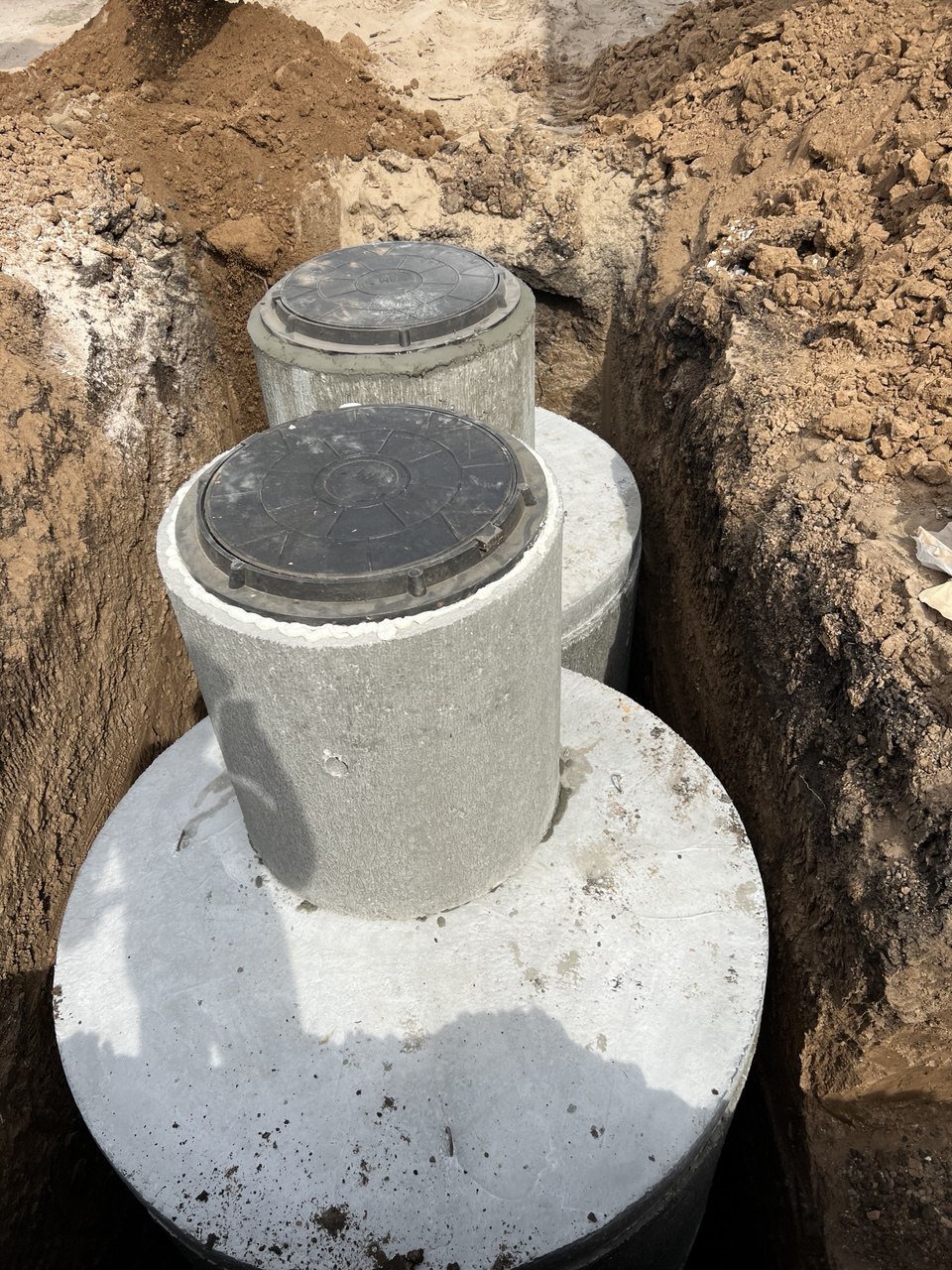 Колодцы септика с крышками